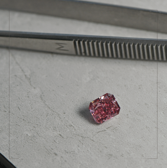 Fancy Vivid Purplish Pink 2.02CT Diamond Ring